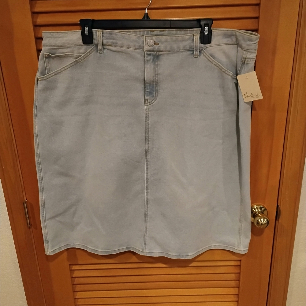 NWT Light Blue Denim Skirt 22W Firm Price